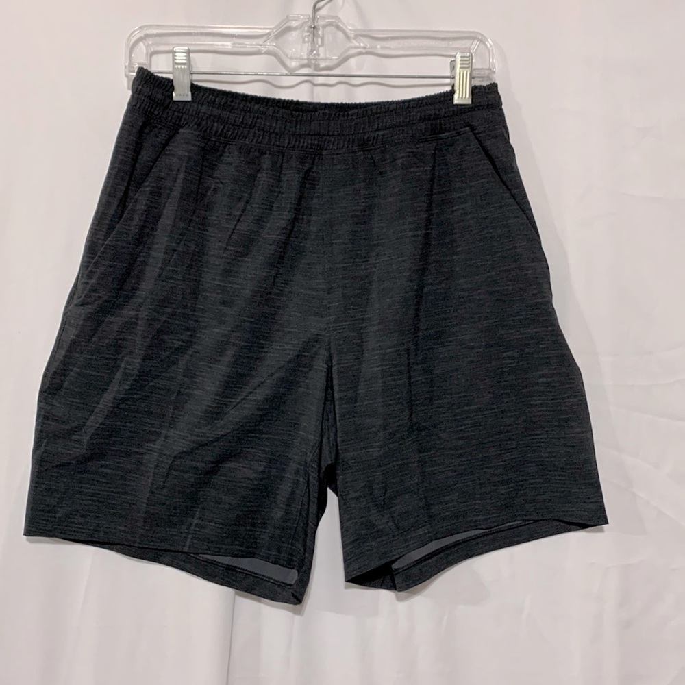 LULULEMON space black/gray shorts elastic waist drawstring w pockets NWOT size M